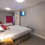 Budget Accommodation Listowel Town Centre *