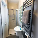 Budget Accommodation Listowel Town Centre Pensión *