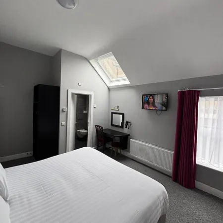 The Horseshoe Bar Townhouse Guest house