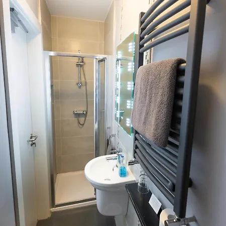 The Horseshoe Bar Townhouse Guest house *