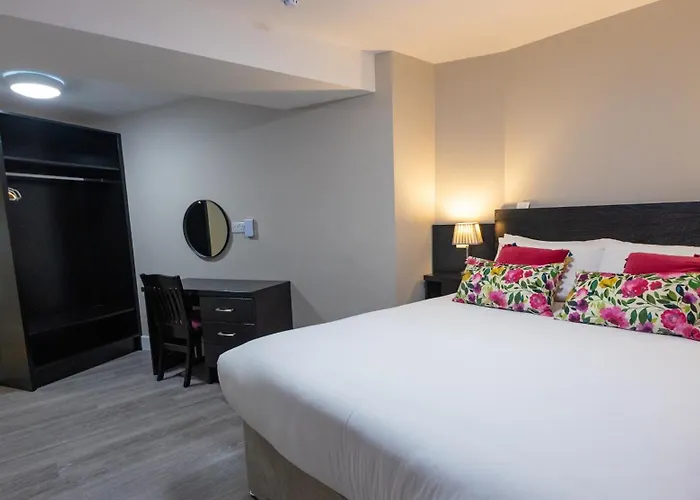 The Horseshoe Bar Townhouse بيت ضيافة